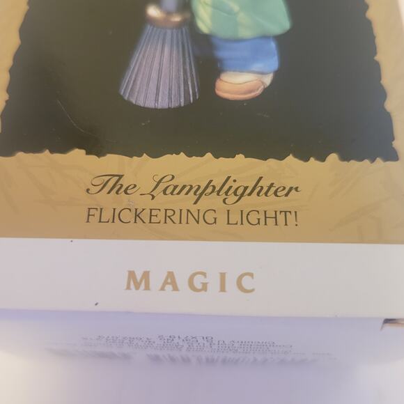 1993 Hallmark Keepsake The Lamplighter Flickering Light Ornament Collectible - Picture 10 of 16